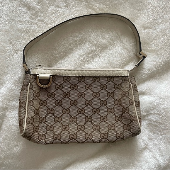 Gucci Accessories - Gucci Abbey D Ring Pochette